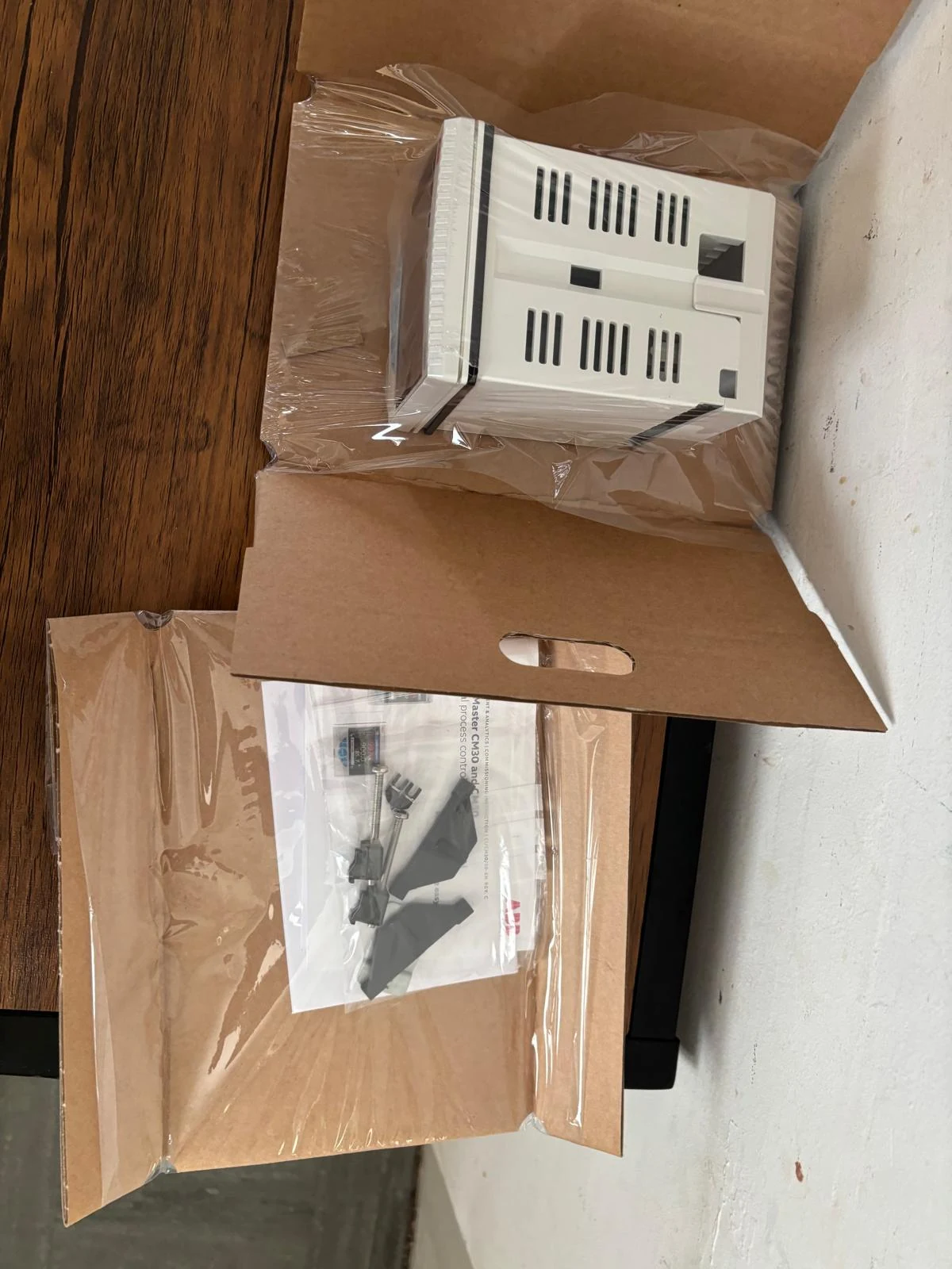 ABB ControlMaster CM30 universal process controller package