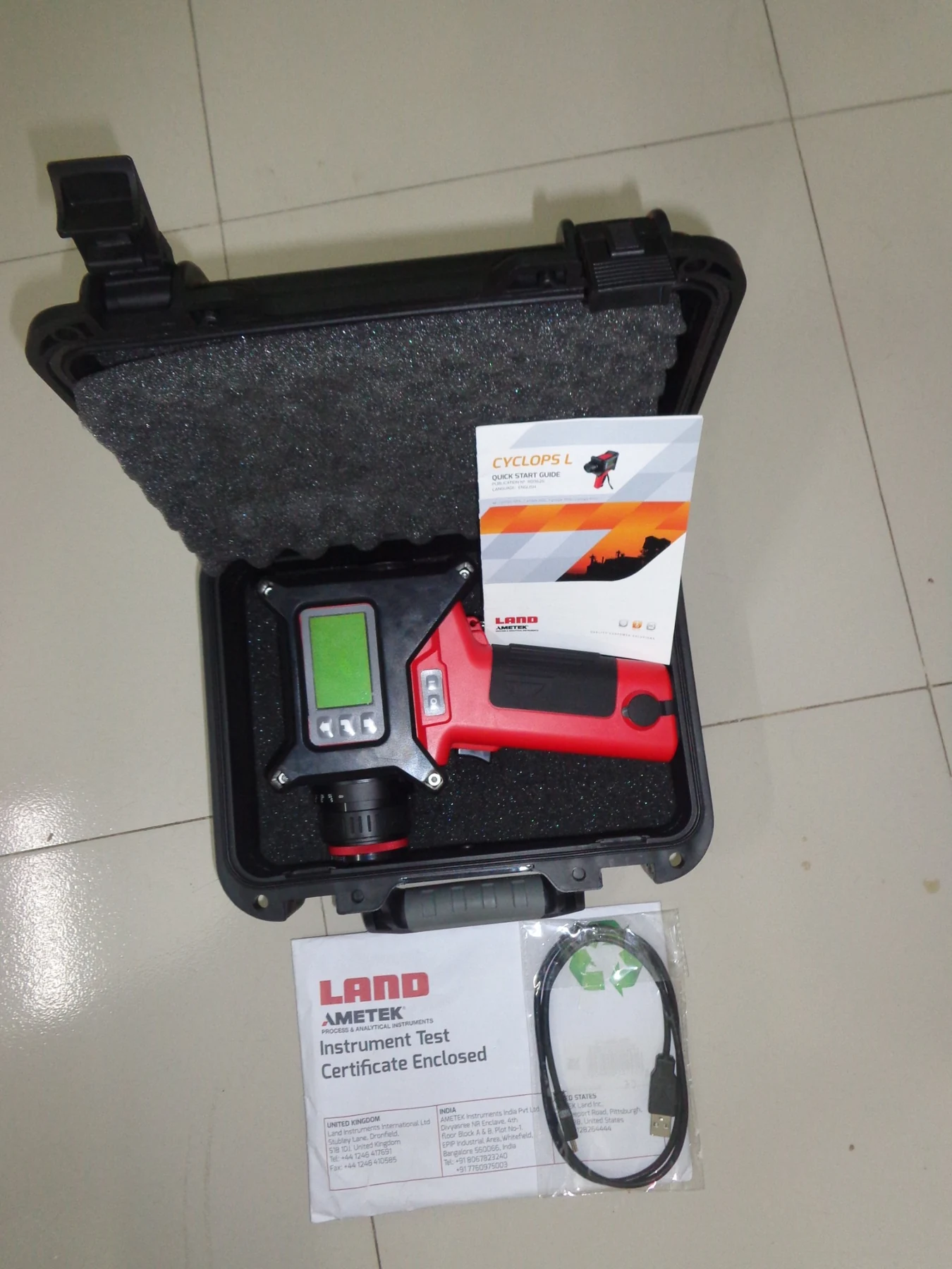 AMETEK LAND Cyclops C390L portable non-contact pyrometer kit
